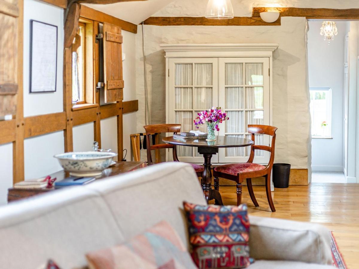 The Cider Mill Villa Kings Pyon Exterior photo