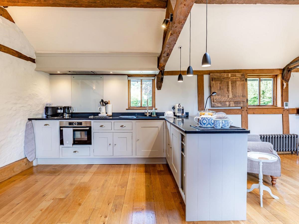 The Cider Mill Villa Kings Pyon Exterior photo